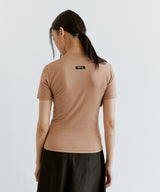 バックラベルスリムTシャツ
