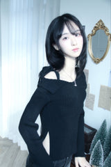 Soft Off-Shoulder Knitwear (2color)