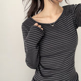 Brae U-Neck Dangara Round Long Sleeve T-Shirt