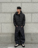 Beg Non-Fade Dart Denim Pants