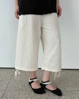 Rosette Embo Pants (2colors)