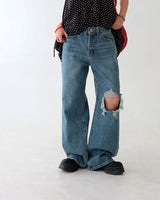 Relief Cutting Straight Wide Denim