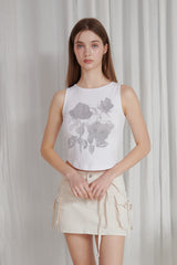 ROSE GRAPHIC SLEEVELESS white