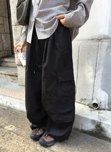 [unisex] ノード カーゴ ポケット ナイロン バンディング ワイド パンツ