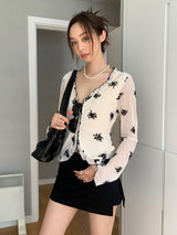 レトロフローラルラッフルロングスリーブブラウス