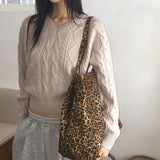 Rubot Twisted Fisher V-Neck Knitwear