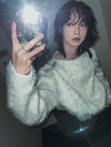 Local shoulder chain hairy knit