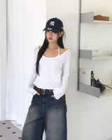 Rail Off Wide U-Neck T-Shirt
