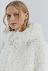 COMELY soft fur crop hoodie jacket [ivory]