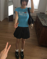 ヒルズ スリムレタリングプリント半袖Tシャツ