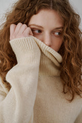 Kid mohair turtle neck knit (Grey)