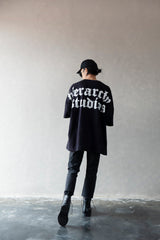 Hierarchy Studios - ブラックワイドロゴオーバーサイズTシャツ