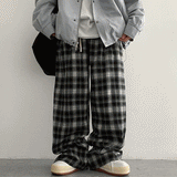 Are checkered banding wide pants