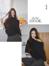 Chic black unbalanced off-shoulder knitwear