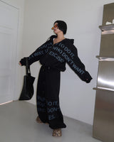 [UNISEX] ワンツーレタリングオーバーサイズフィットフーディドジップアップジャケット