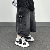 d-ring cargo shorts