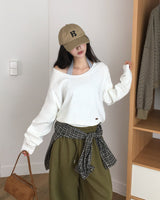 [ORIGINAL] Mellow U-Neck Long Sleeve Knit