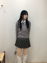 ベーシックVネックニット（4色）