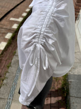 Twill shoulder ribbon shirring loose fit crop shirt (2 colors)