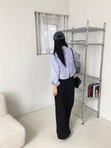 Aru バックオープニングボタンクロップドシャツ