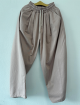 4000SOLD PINTUCKCOTTON PANTS