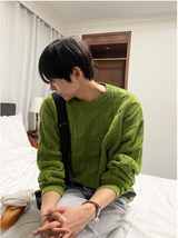 ケーブルコシュハル セミオーバーニット