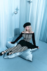 Stripe color off-shoulder T-shirt