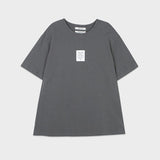 (T-7052)エッセンシャル ラベル オーバーフィット Tシャツ