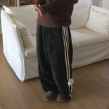 Hoal Track Ribbon Velvet Sweat Pants