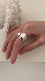 Silver ball shape open ring
