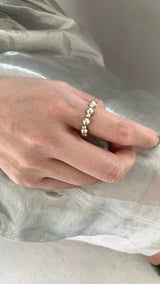 Simple silver balls banding ring
