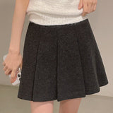 Soy pleats mini skirt
