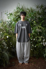 MU-WI PRT. BOX 1/2 TEE (Charcoal)