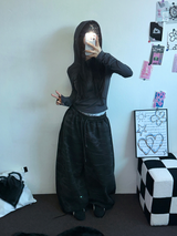 スリム💕 ロングスリーブTシャツクロッピードフーディー🖤🩶🧸4カラー