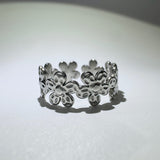 Minimal flower ring