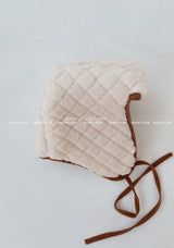 Camel quilting quilted earring truffler hat