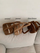 Handy pouch (furry choco brown)