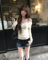 V neck T