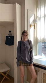 Round button waffle long-sleeved t-shirt