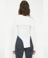 DEFORMATION OFF SHOULDER TOP