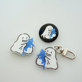 Magnet ghosts and cats