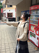 クルン ダッフル ボタン ポケット フード ニット カーディガン
