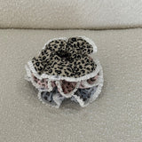 scrunchie corduroy leopard_pink