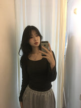 ストライプUネックロングスリーブTシャツ