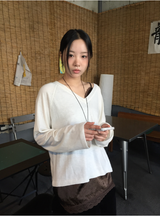 ナンディルーズVネックカラーニット（4c）