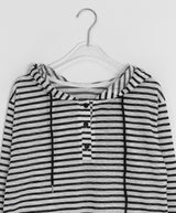 サユストライプボタンフード長袖Tシャツ