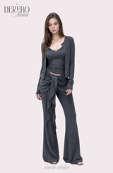 ロイヤル チャコール フリル トレーニング スリーピース セットアップ (Cardigan+Sleeveless+Pants)