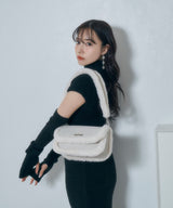 フェイクムートンショルダーバッグ
