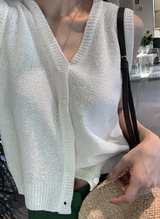 Rear V-neck Sleeveless Knit / 3 colors