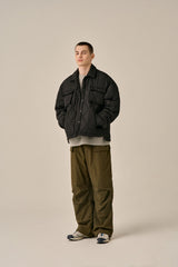 VOLUME POCKET PINTUCK PANTS - KHAKI